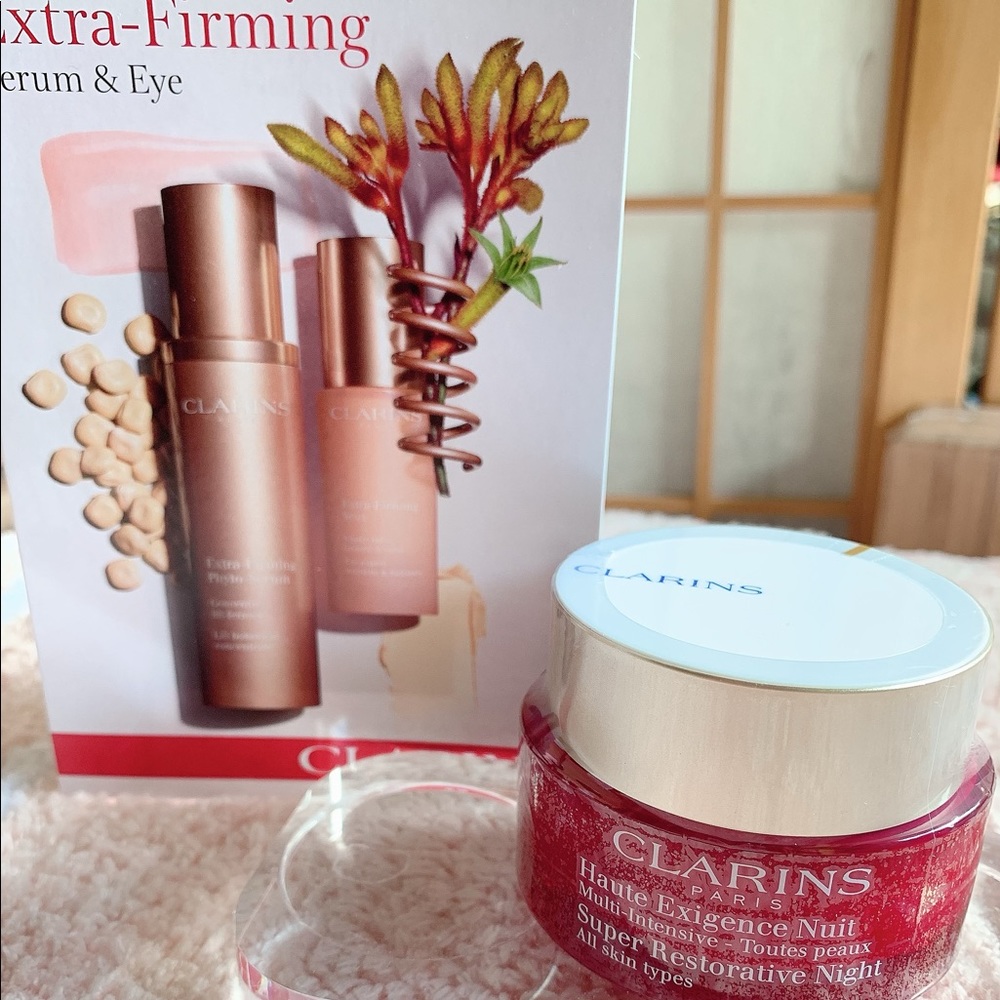 Clarins Super Restorative Night Cream